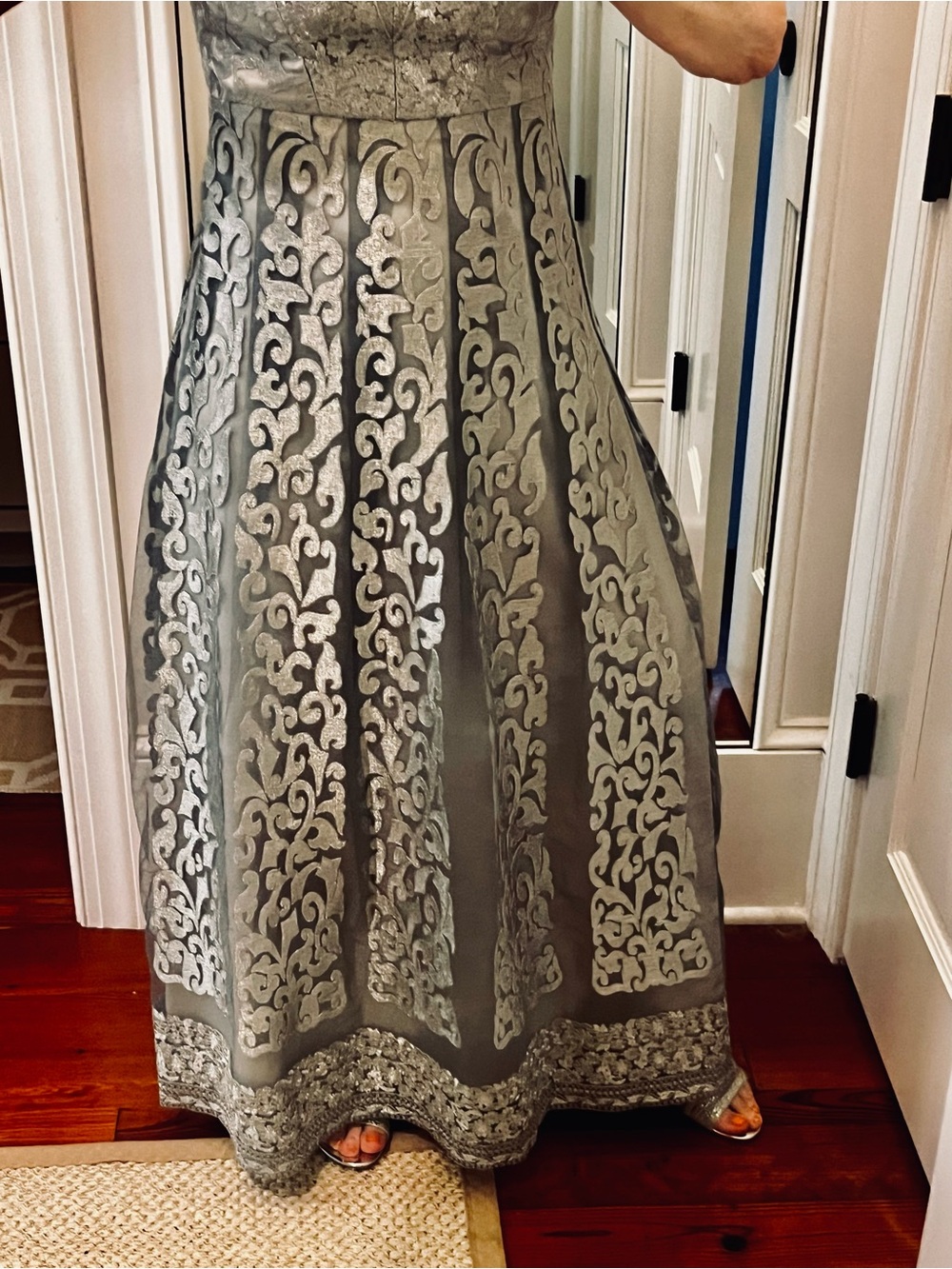 Kay Unger Silver Lace-Overlay Evening Gown - Picture 2 of 15